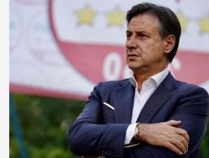 Giuseppe Conte annuncia l'uscita del M5s dalla giunta regionale della Puglia