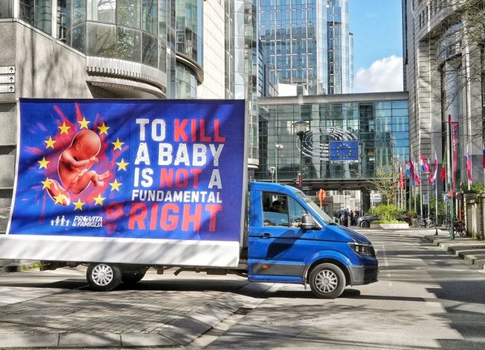 battaglia sull'aborto al Parlamento Europeo