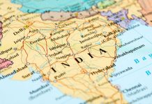 Disastro a Hathras: sovraffollamento e panico portano a 120 morti