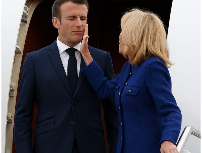 Macron schiaffeggiato da Brigitte nel video virale all’aeroporto in Vietnam