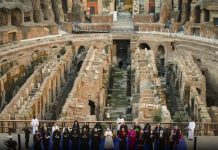 Dal Colosseo l’appello del Papa: il mondo ha sete di pace