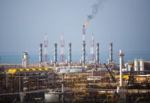 Prezzi gas e Brent in forte rialzo: attacchi alle raffinerie e allarme terrorismo